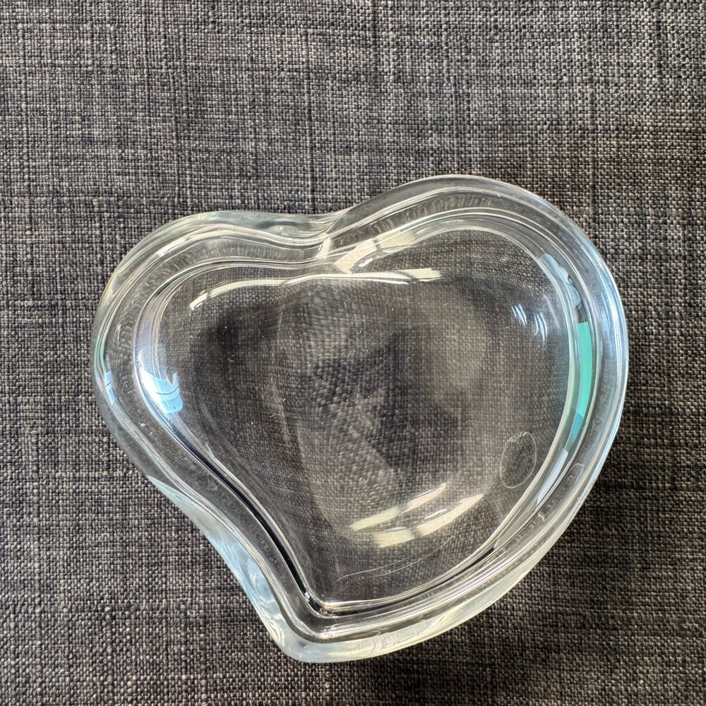 New! Tiffany & Co glass heart box - Picture 4 of 5